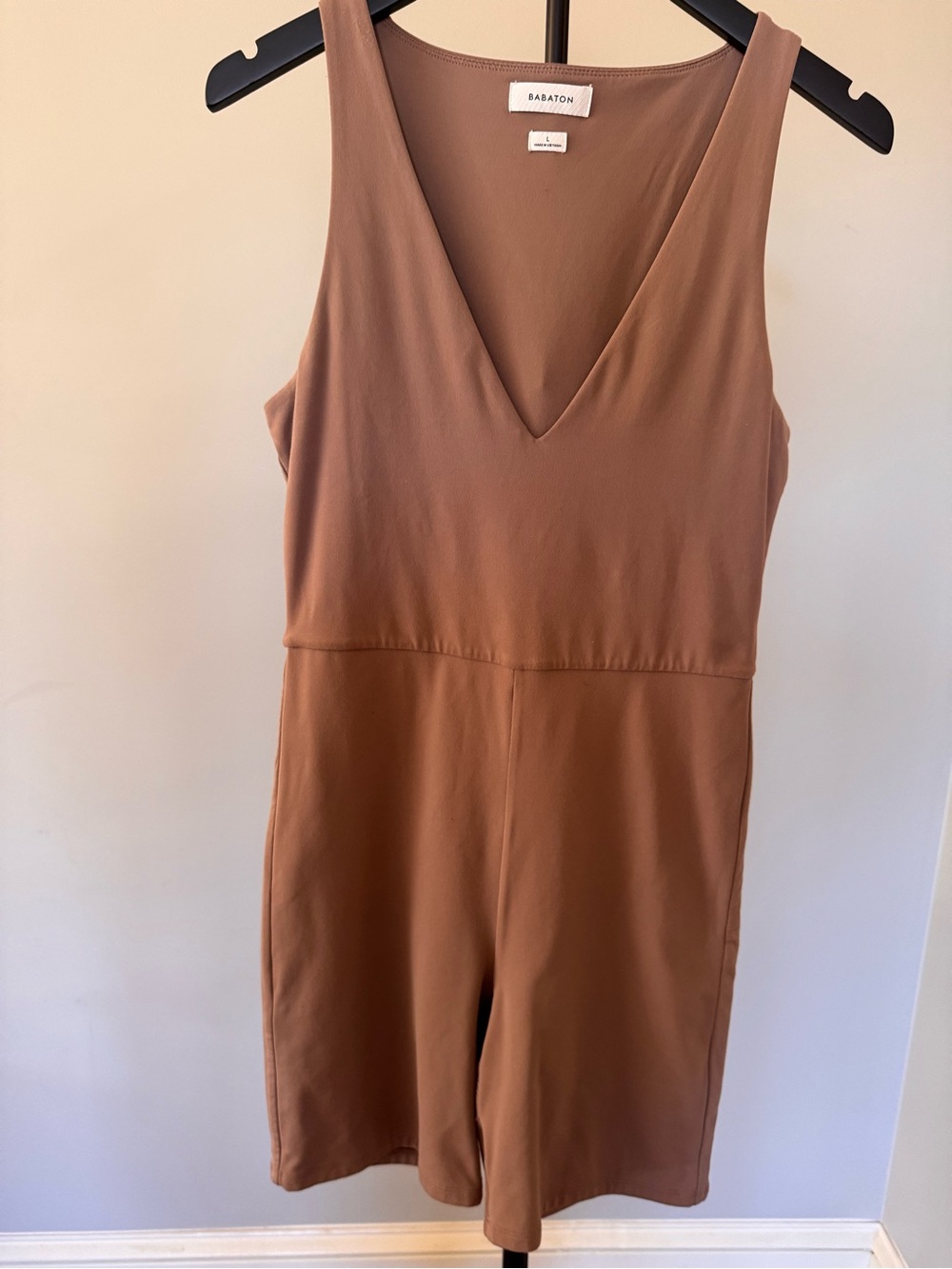 Babaton Brown Sleeveless V-Neck Short Jumpsuit